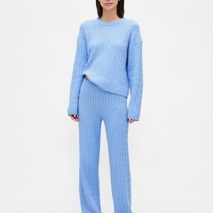 GAP Women's Light Blue Cable Knit Sweater Set